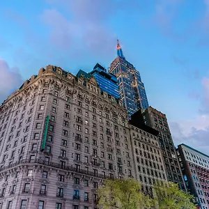 Martinique On Broadway, Curio Collection By Hilton New York