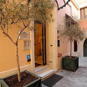 Arco Antico 3*, Syracuse Italia