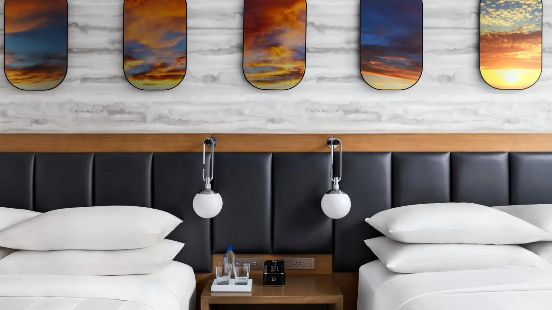 Hotel Marriott New York Jfk Airport 3*,